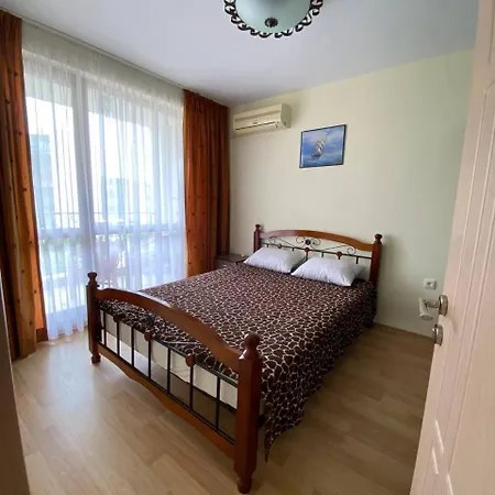 Royal Bay 2, 3 Appartement *