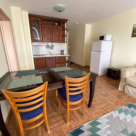 Apartament Royal Bay 2, 3 Święty Włas